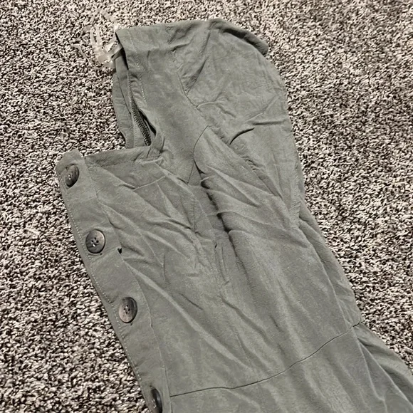 Universal Thread dress - Picture 3 of 3